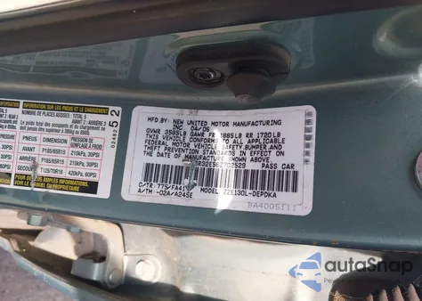2006 Toyota Corolla Ce from USA, damaged, VIN 1NXBR32E56Z702529